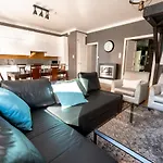 2ndhomes Gorgeous 2br With Sauna In The Center Апартаменты Хельсинки