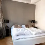 2ndhomes Gorgeous 2br With Sauna In The Center Апартаменты