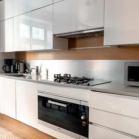 2ndhomes Gorgeous 2br With Sauna In The Center