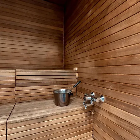 2ndhomes Gorgeous 2br With Sauna In The Center Lejlighed Helsinki