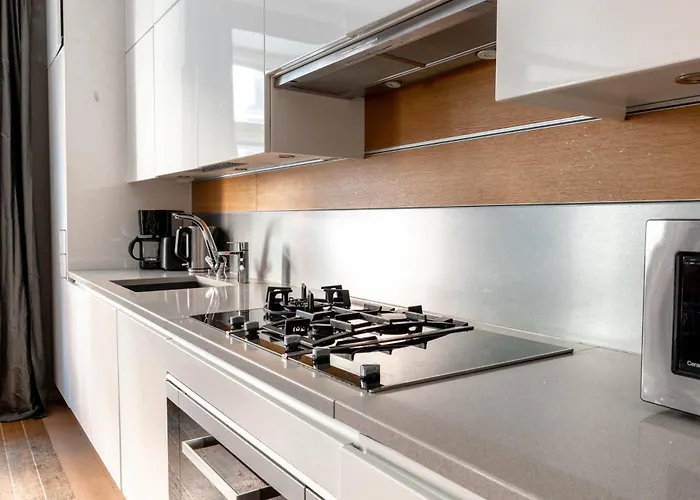 2ndhomes Gorgeous 2br With Sauna In The Center Apartament *