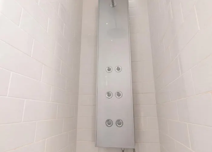 Apartament 2ndhomes Gorgeous 2br With Sauna In The Center