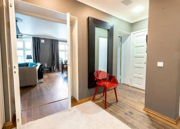 2ndhomes Gorgeous 2br With Sauna In The Center Apartament